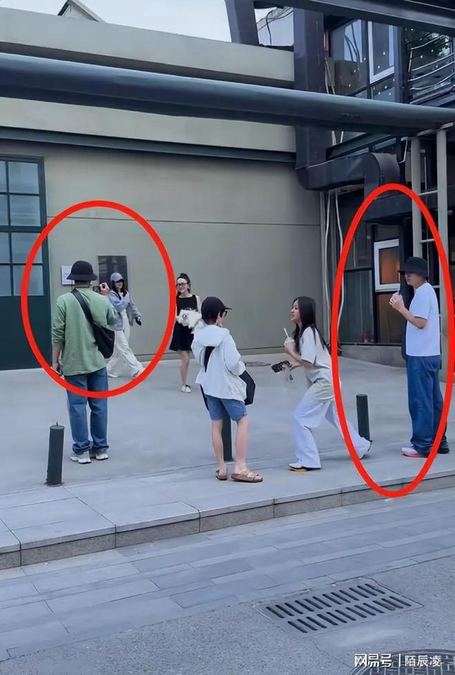 ！与李小璐同城不同框复合传闻再上热搜CQ